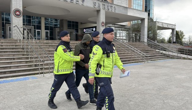 Edirne'de göçmen kaçakçılığı iddiasıyla yakalanan İBB çalışanı tutuklandı